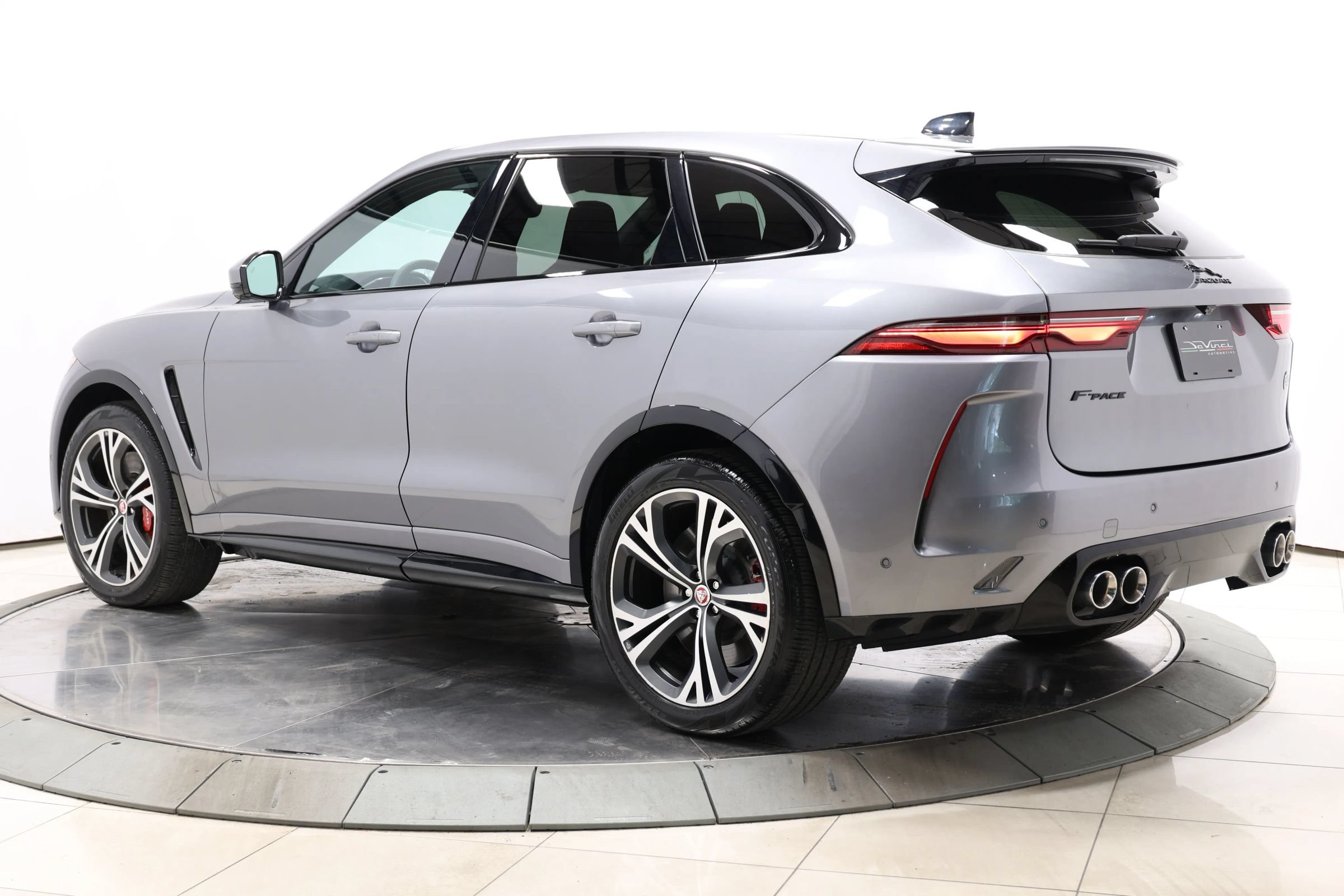 Used 2022 Jaguar F-PACE SVR AWD/4WD image 59