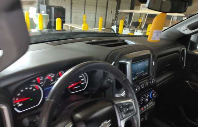 Used 2022 Chevrolet Silverado 1500 LT Trail Boss w/ Safety Package AWD/4WD image 5