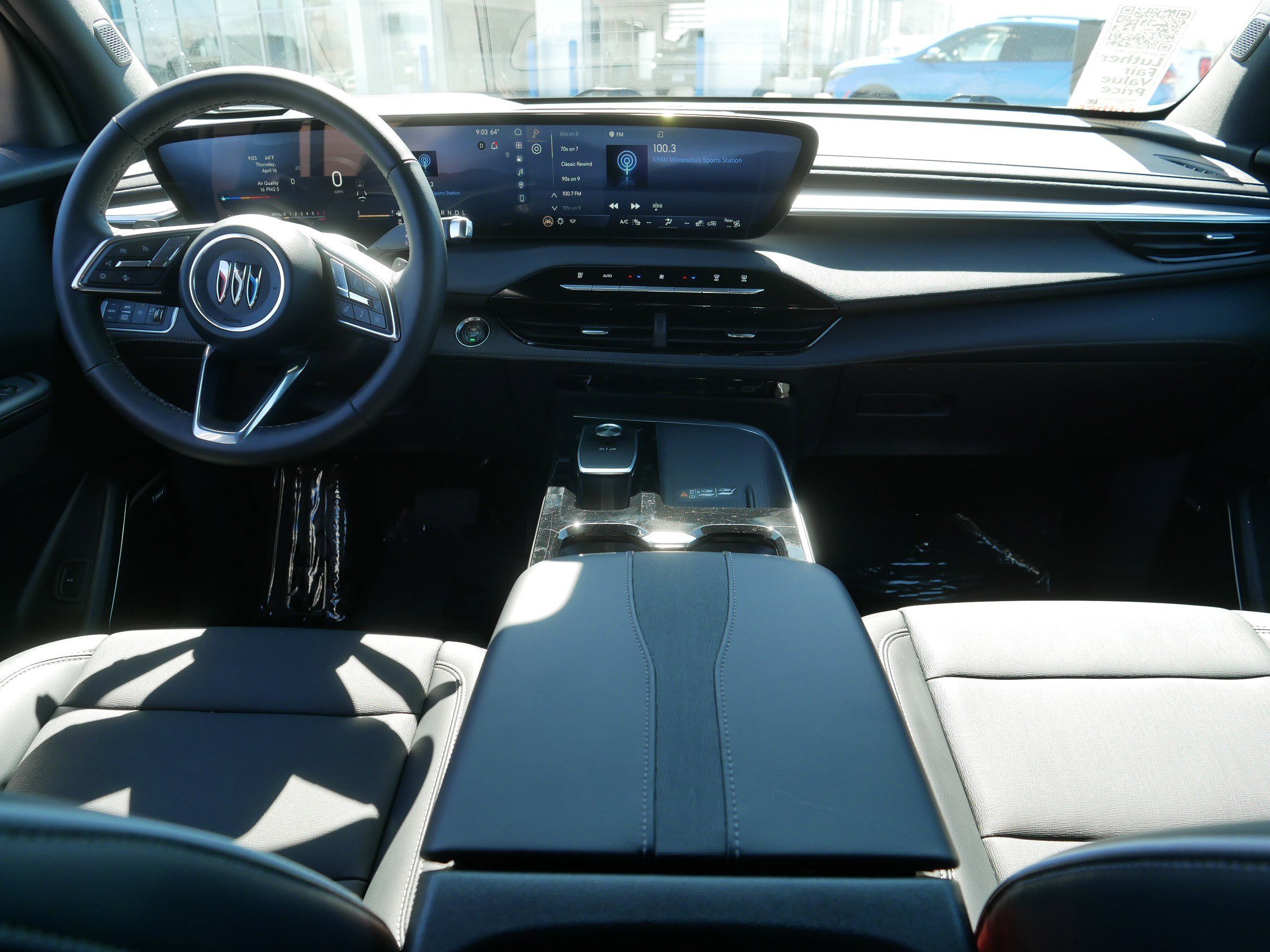 Used 2025 Buick Enclave Preferred image 10