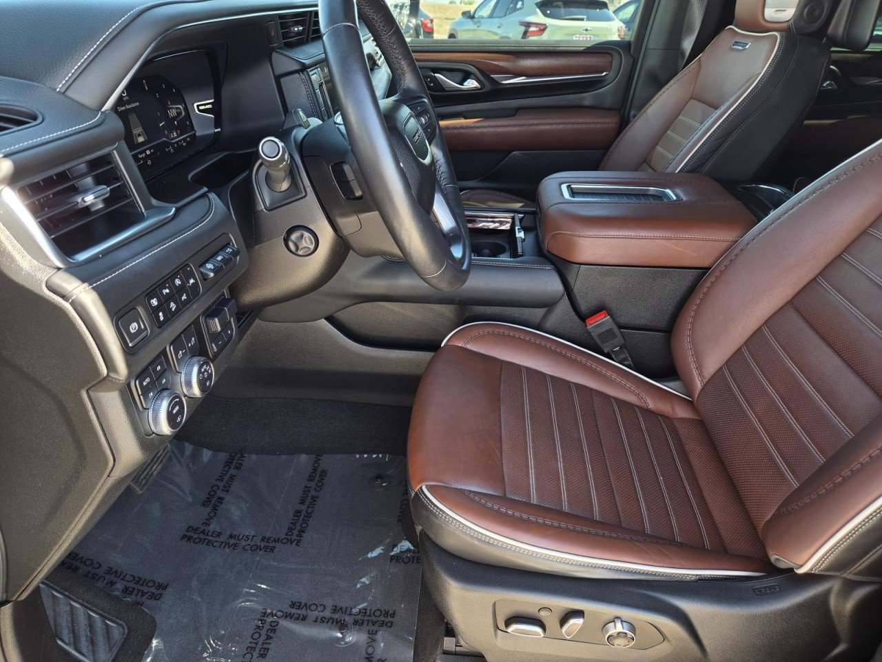 Certified 2023 GMC Yukon Denali Ultimate AWD/4WD image 24