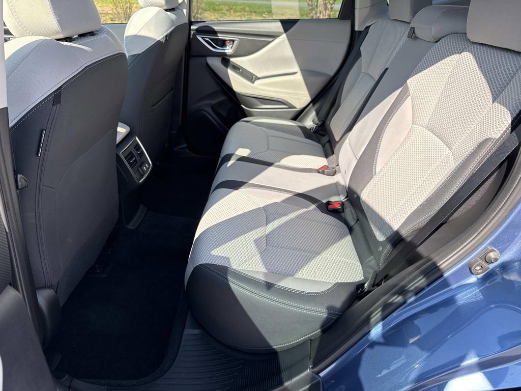 Used 2024 Subaru Forester Premium AWD/4WD image 22