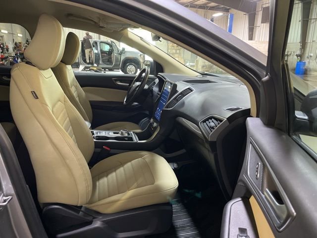 Used 2024 Ford Edge SE AWD/4WD image 25