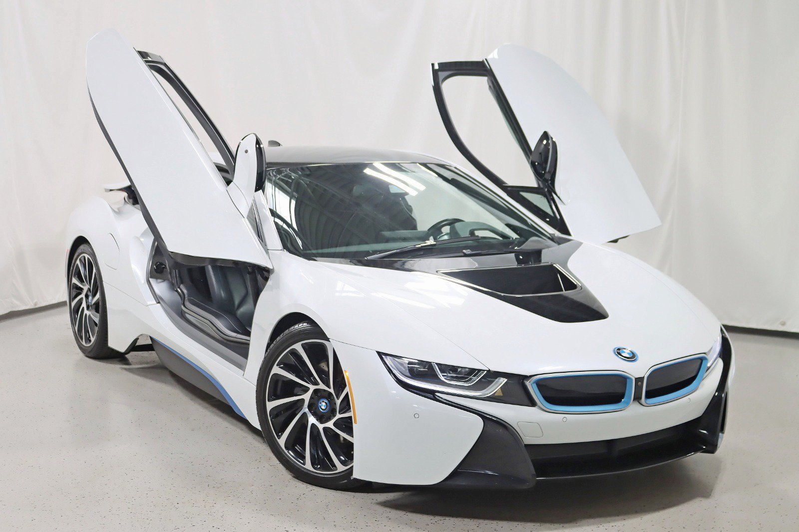 Used 2016 BMW i8 AWD/4WD image 8