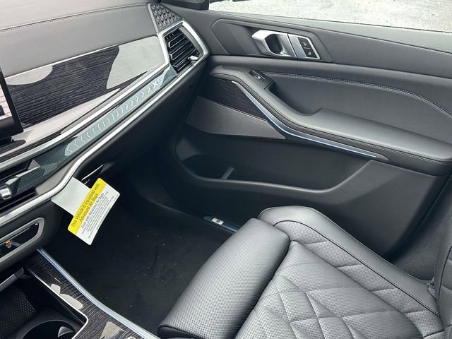 New 2026 BMW X5 xDrive40i w/ M Sport Package AWD/4WD image 18