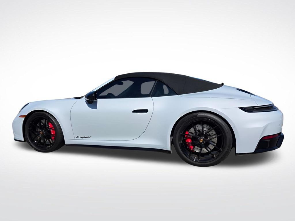 Used 2026 Porsche 911 Carrera GTS RWD image 4