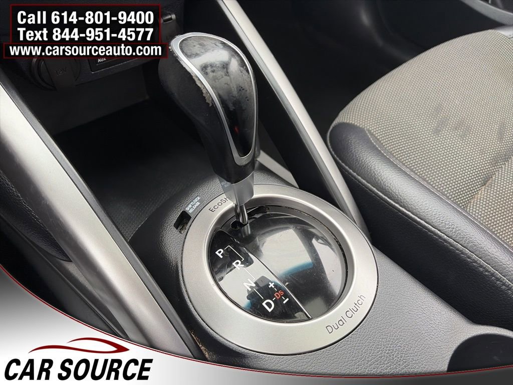 Used 2013 Hyundai Veloster w/ Tech Pkg FWD image 20