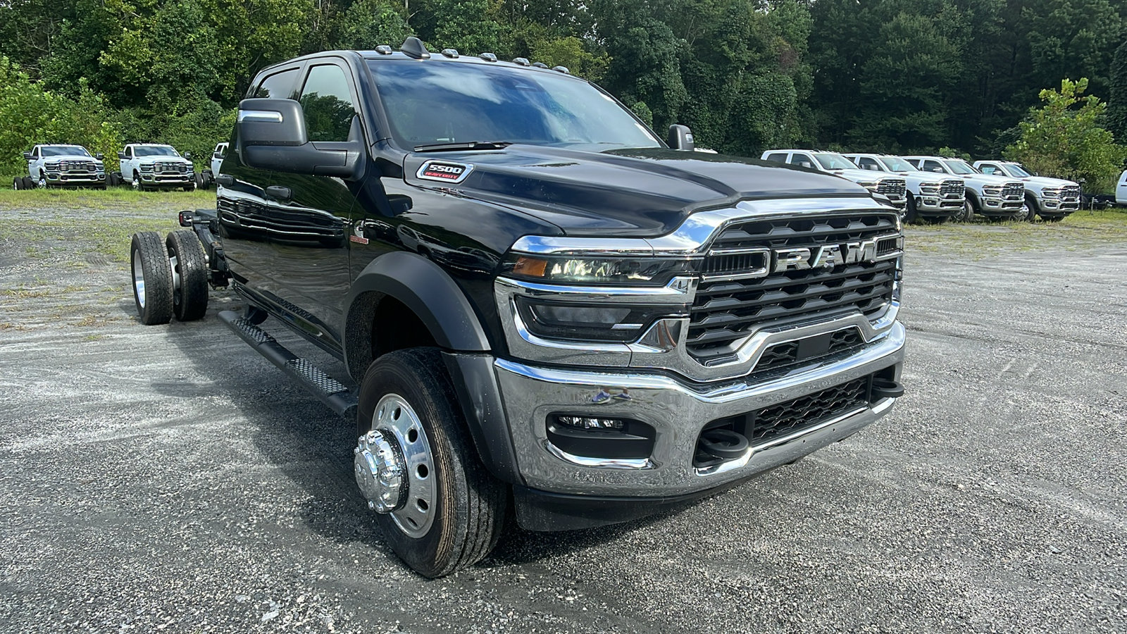New 2025 RAM 5500 Tradesman w/ Safety Group AWD/4WD image 5