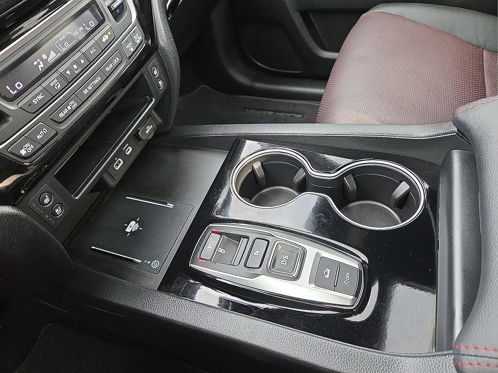 Used 2025 Honda Ridgeline Black Edition image 24