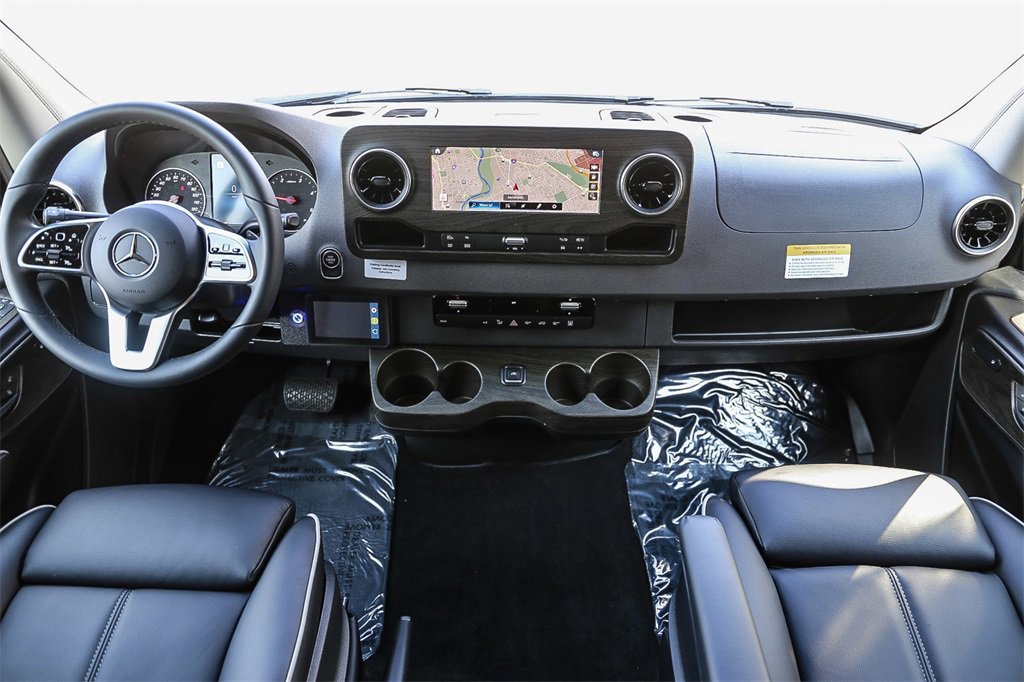 Used 2023 Mercedes-Benz Sprinter 2500 image 15