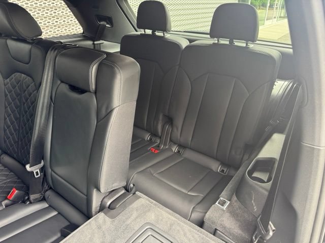 Certified 2023 Audi SQ7 Prestige w/ Prestige Package AWD/4WD image 12
