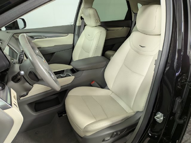 Used 2024 Cadillac XT5 Premium Luxury FWD image 16