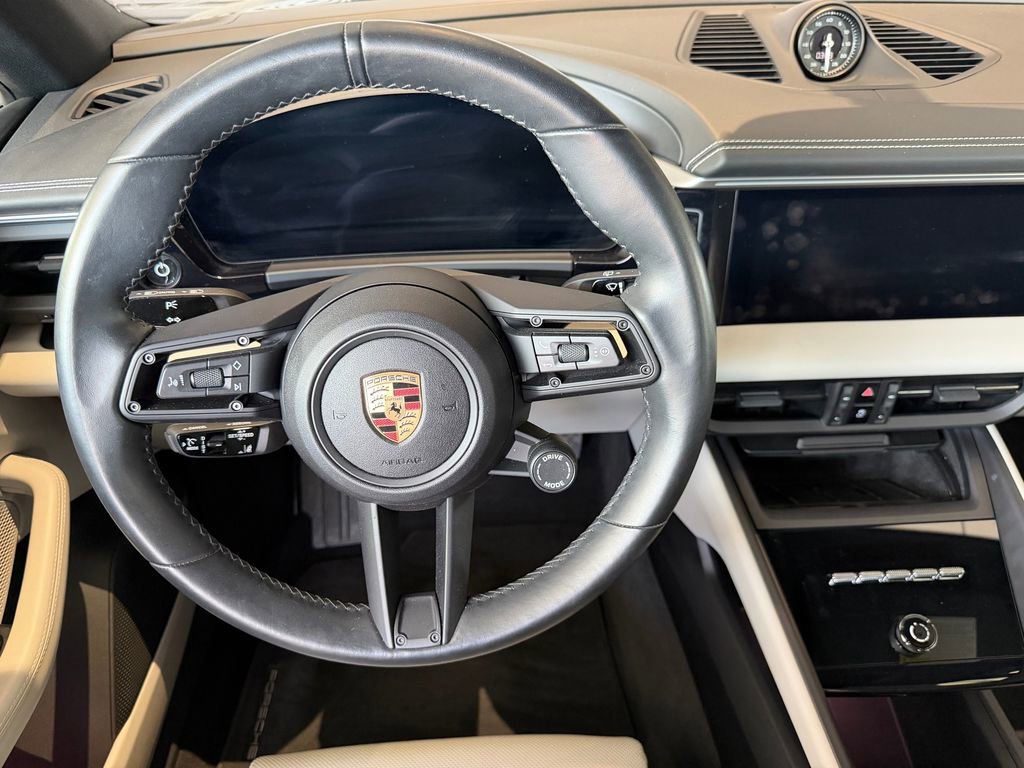 Certified 2024 Porsche Macan 4 Electric AWD/4WD image 33