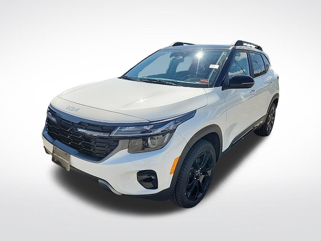 Used 2024 Kia Seltos X-Line AWD/4WD image 3