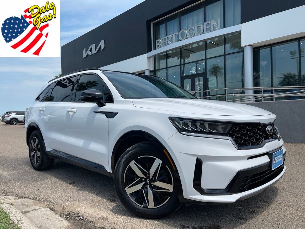 Used 2021 Kia Sorento S w/ Panoramic Sunroof Package