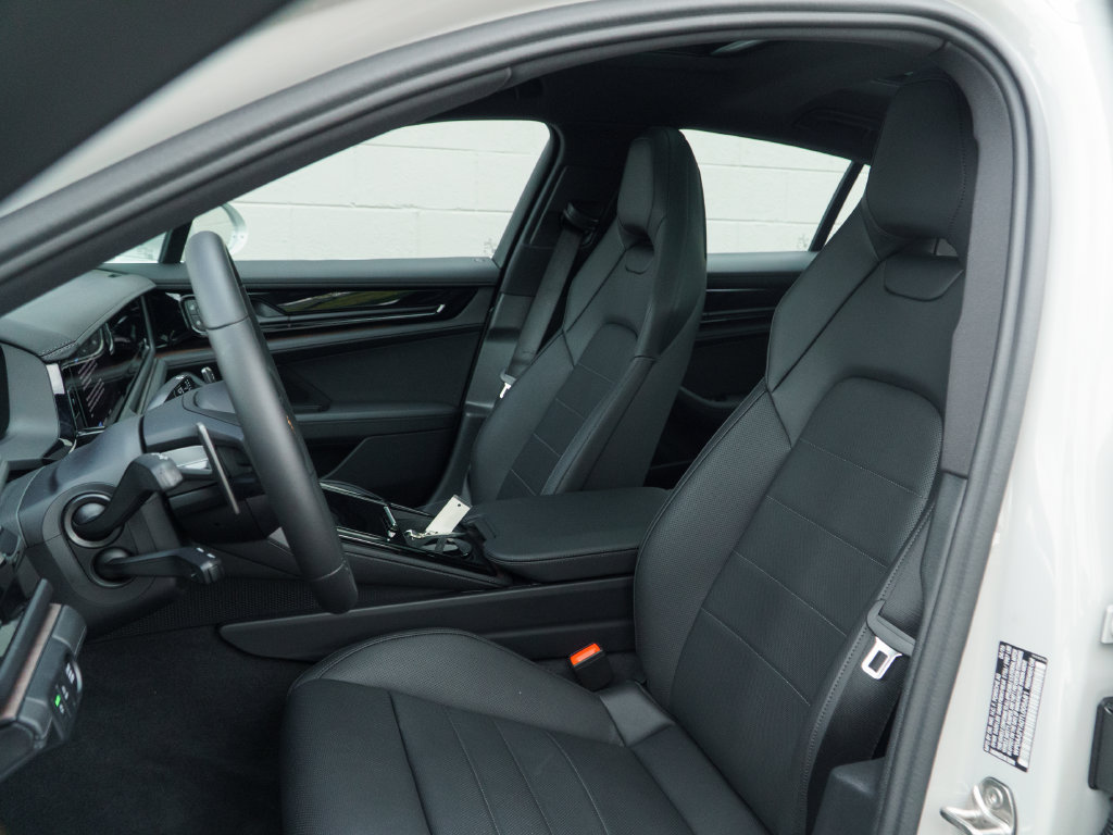 Used 2026 Porsche Panamera 4 AWD/4WD image 5