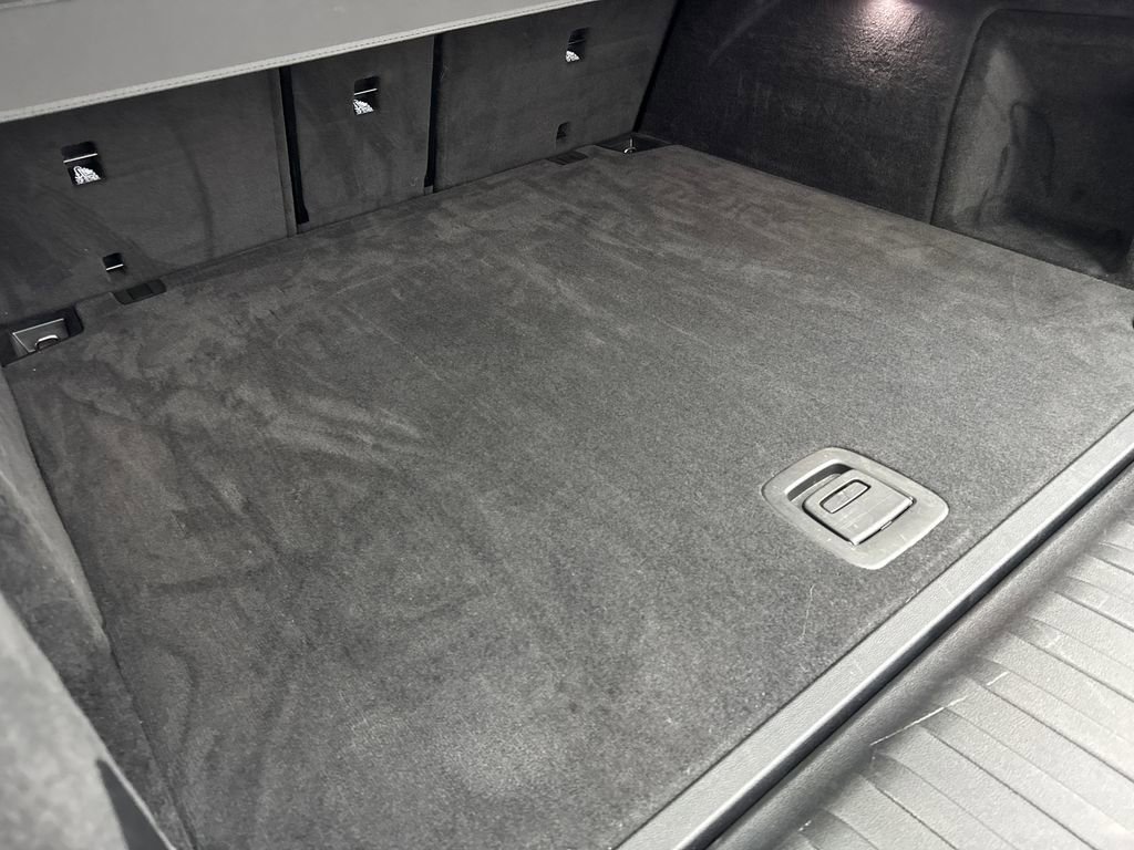 Used 2025 BMW X5 sDrive40i image 81