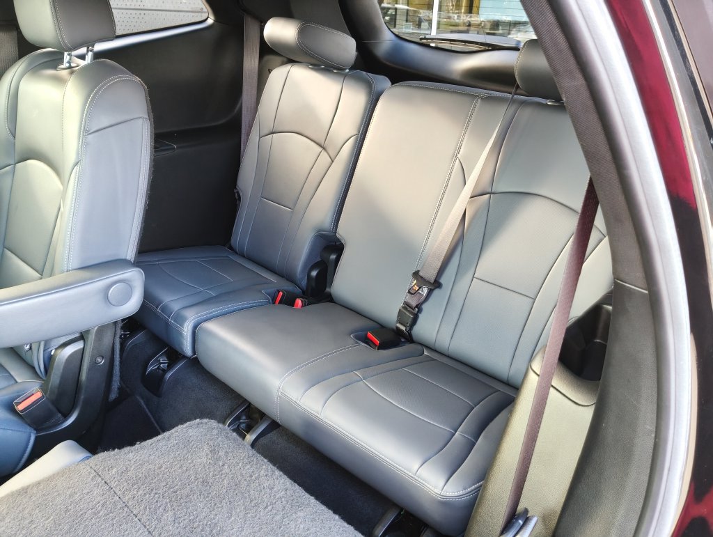 Used 2023 Buick Enclave Essence w/ Experience Buick Package AWD/4WD image 10