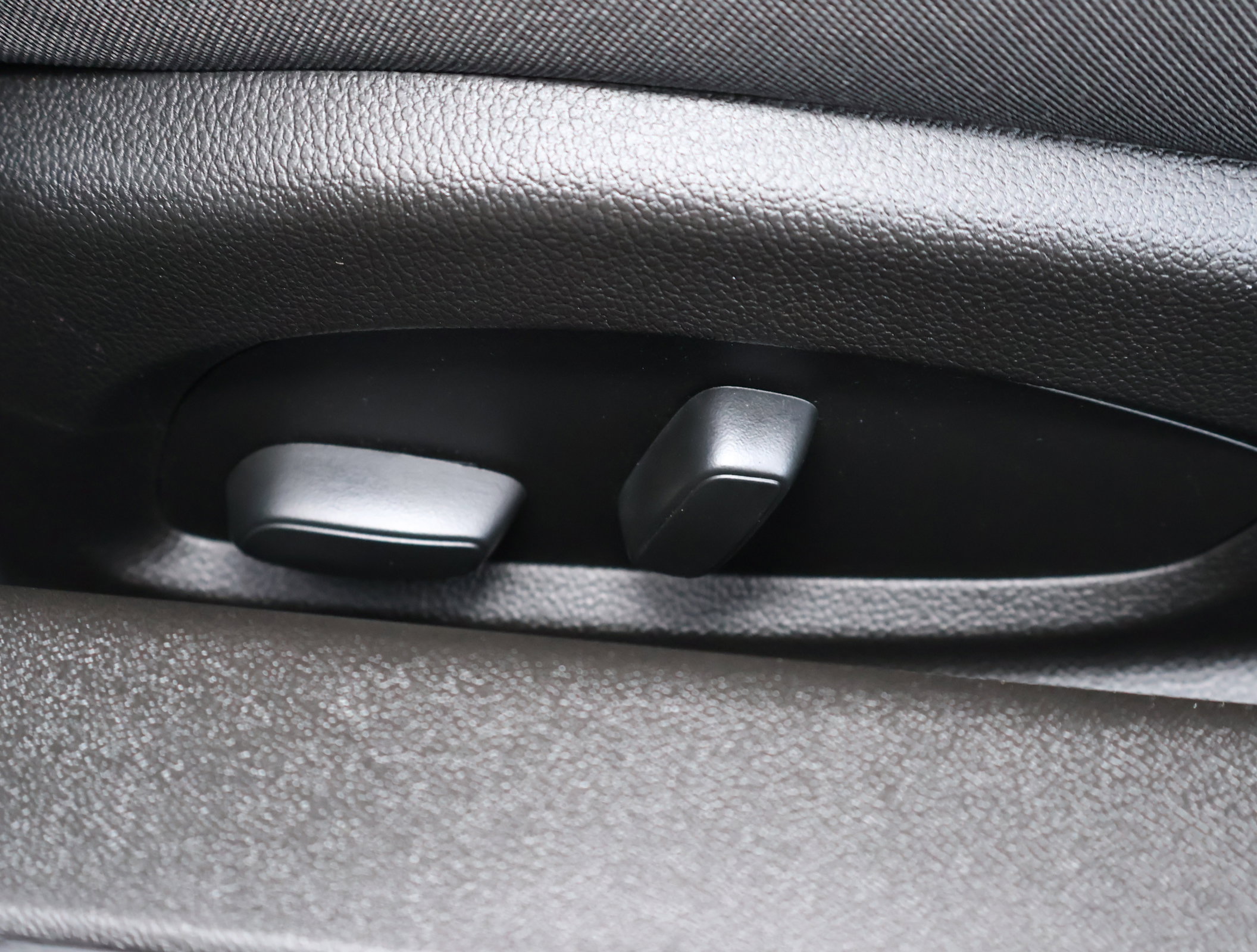 Used 2023 Chevrolet Camaro SS RWD image 9