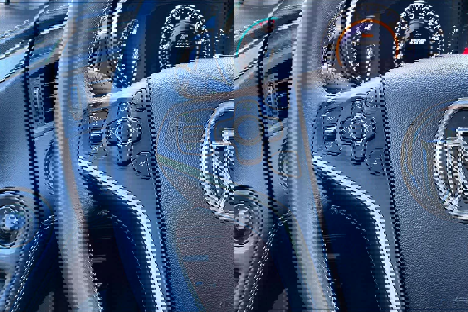 Used 2014 Buick LaCrosse Leather w/ Driver Confidence Package image 24