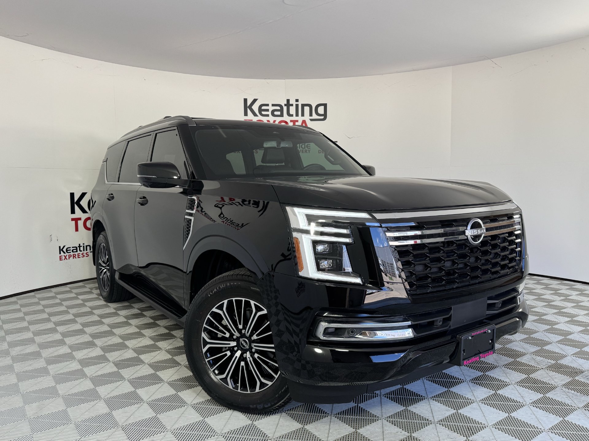 Used 2026 Nissan Armada SL AWD/4WD image 3