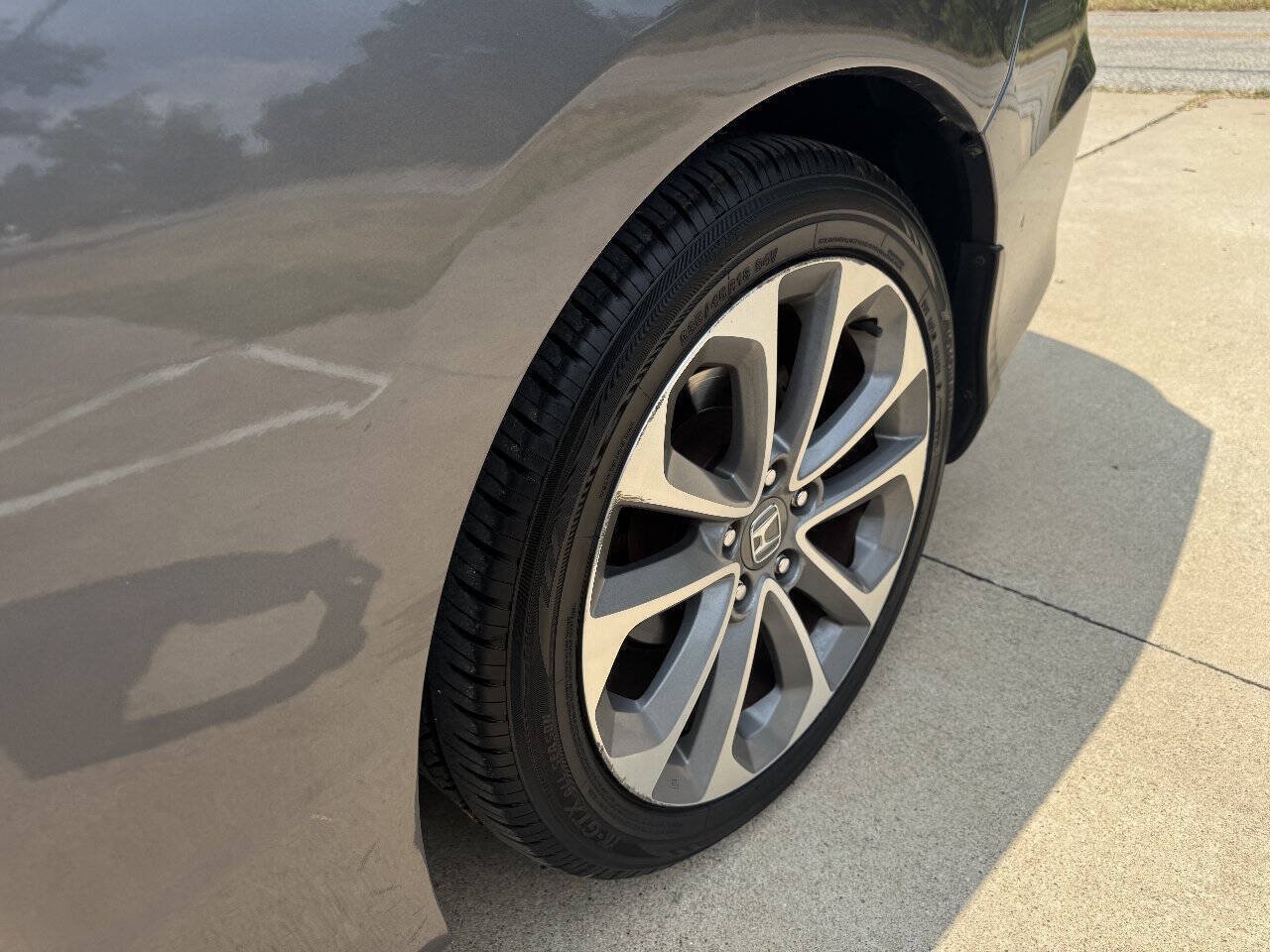 Used 2015 Honda Accord EX-L image 34