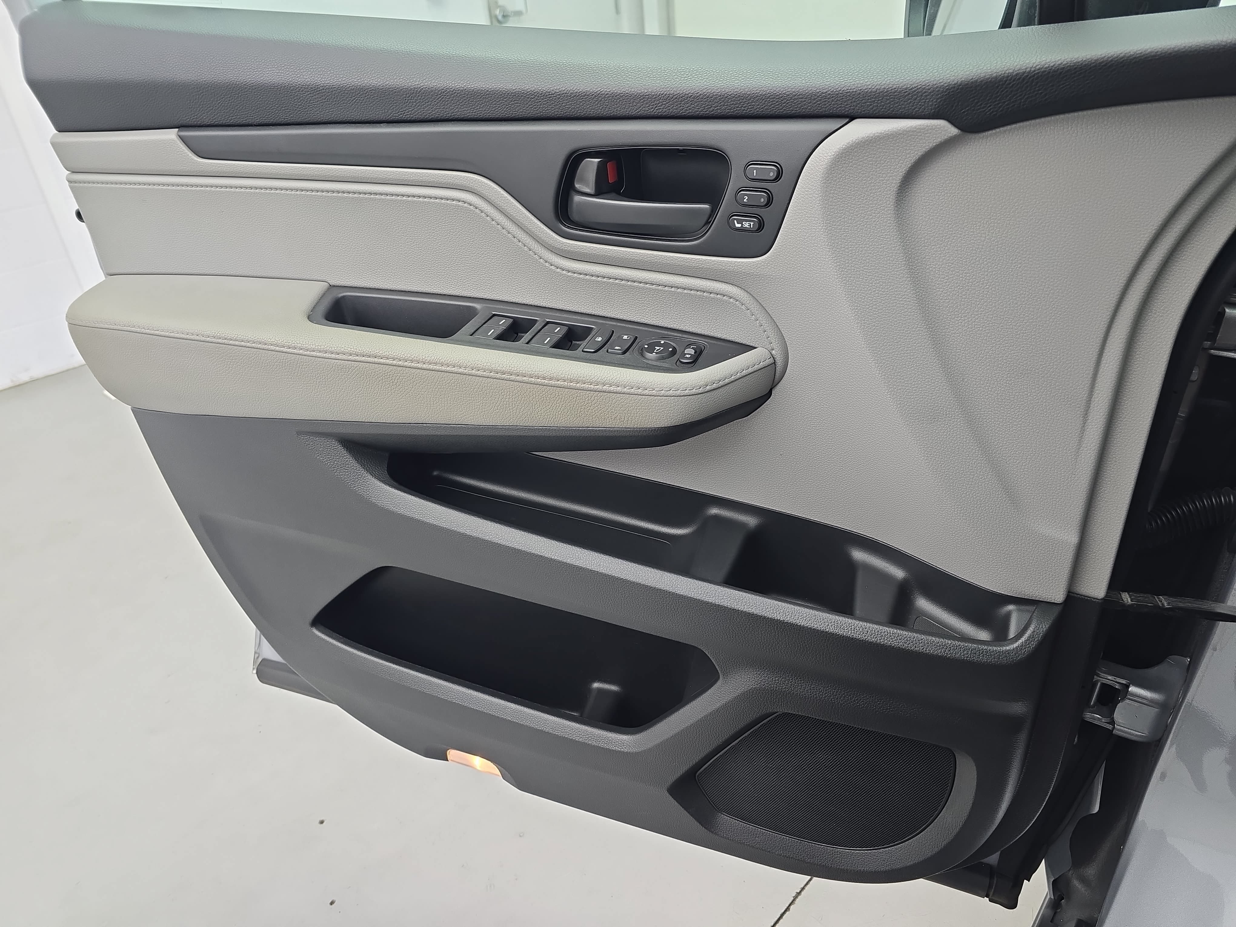 Used 2018 Honda Odyssey EX-L image 28
