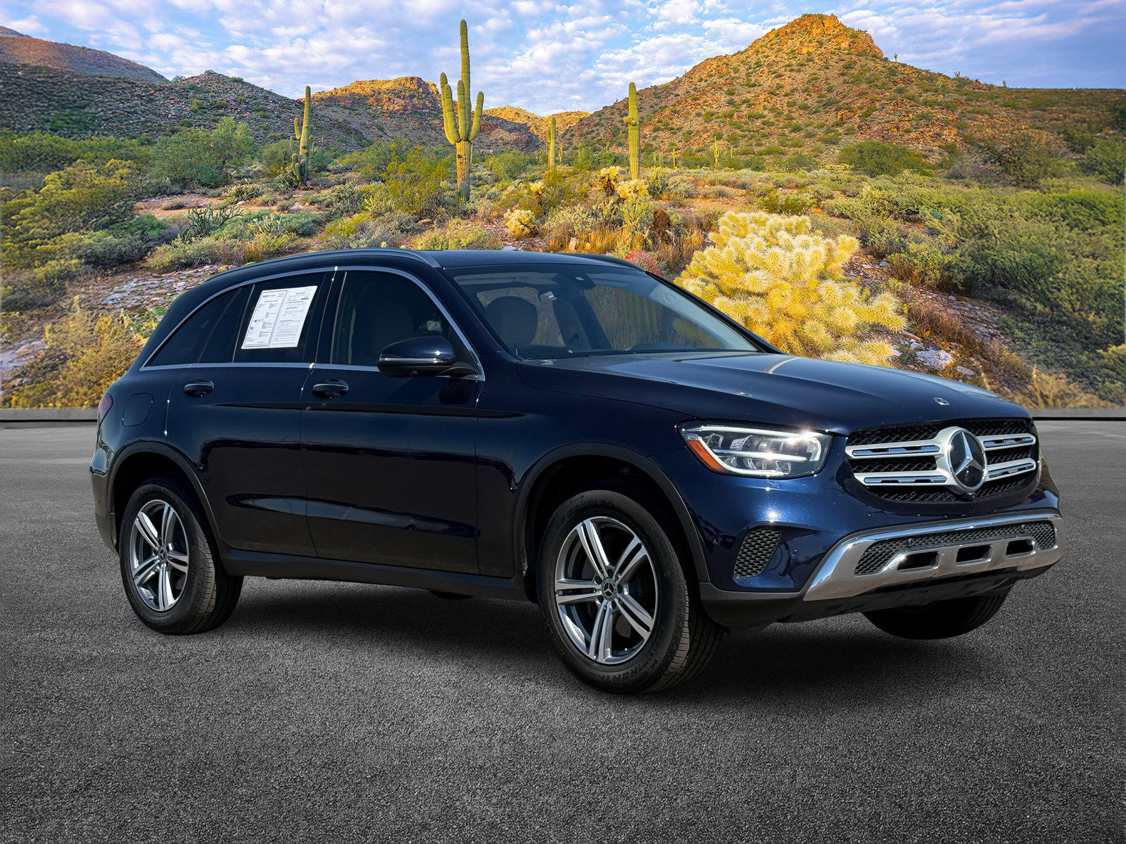 Used 2021 Mercedes-Benz GLC 300 image 2