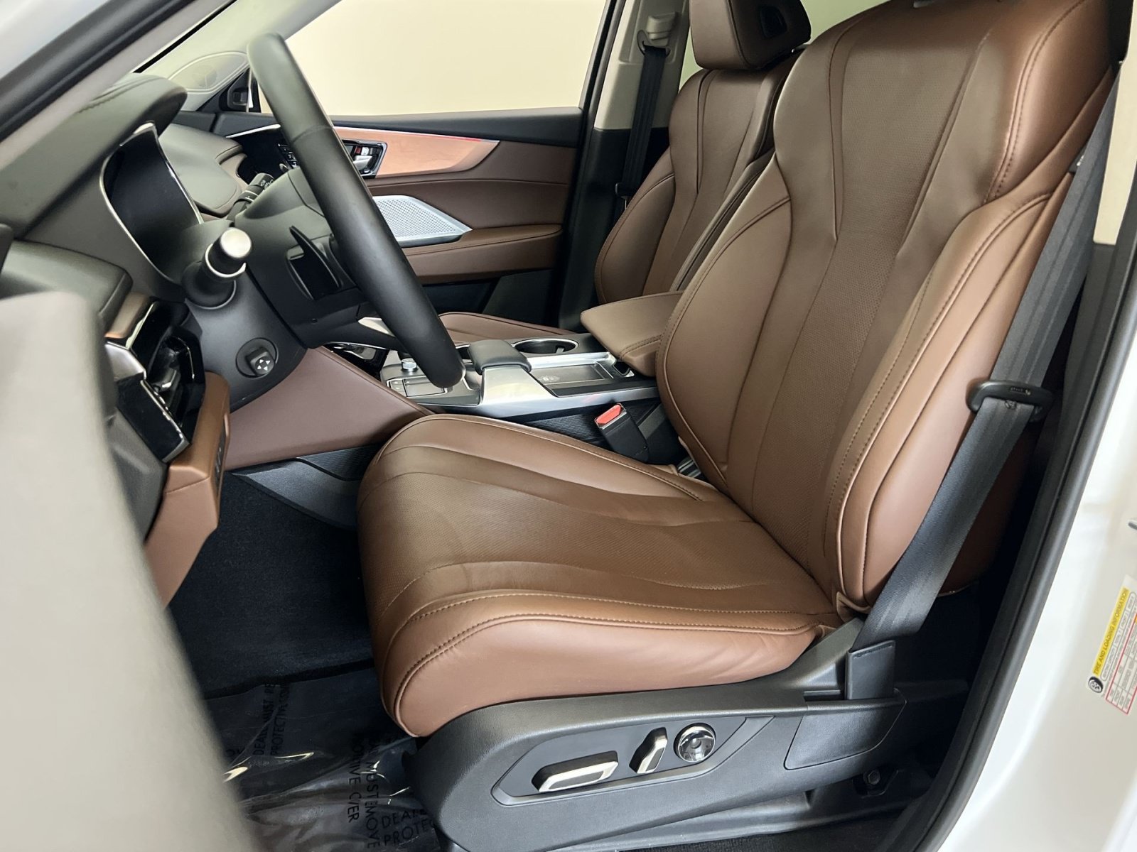 Used 2023 Acura MDX SH-AWD w/ Technology Package image 12