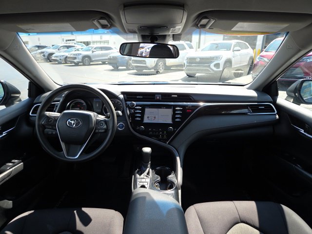 Used 2018 Toyota Camry LE FWD image 22