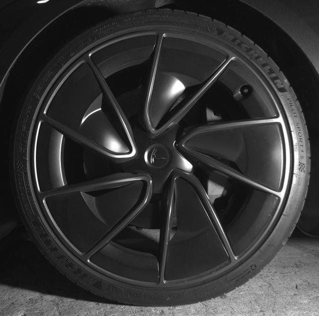 Used 2024 Tesla Model 3 Performance AWD/4WD image 9