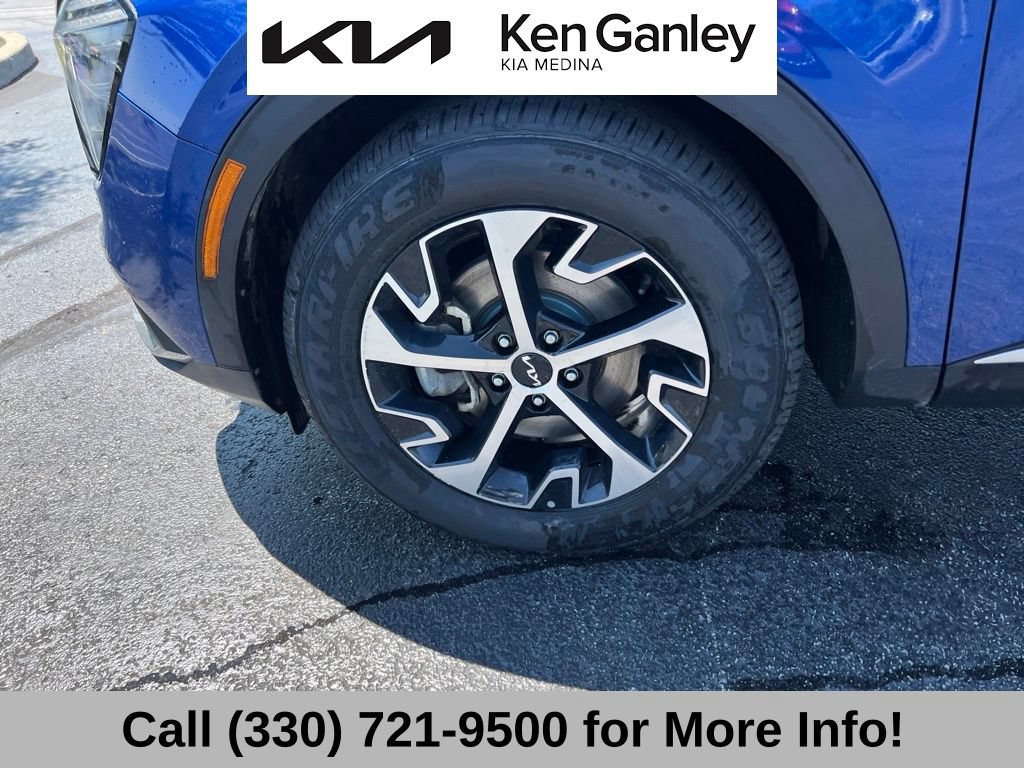 Certified 2024 Kia Sportage EX FWD image 17