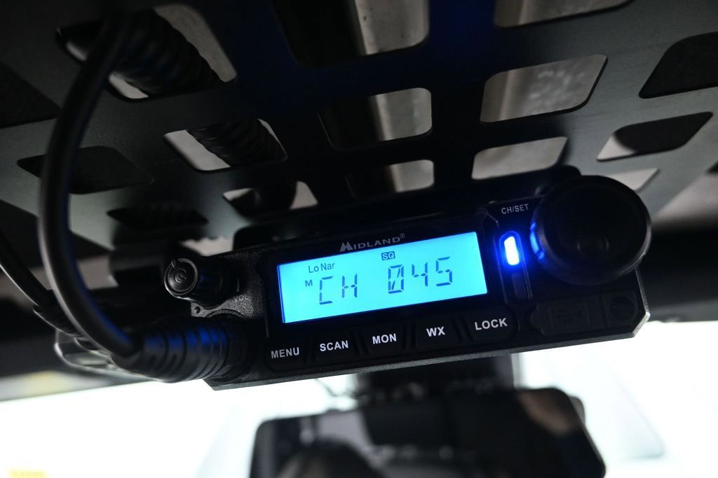 Used 2020 Jeep Gladiator Overland AWD/4WD image 17