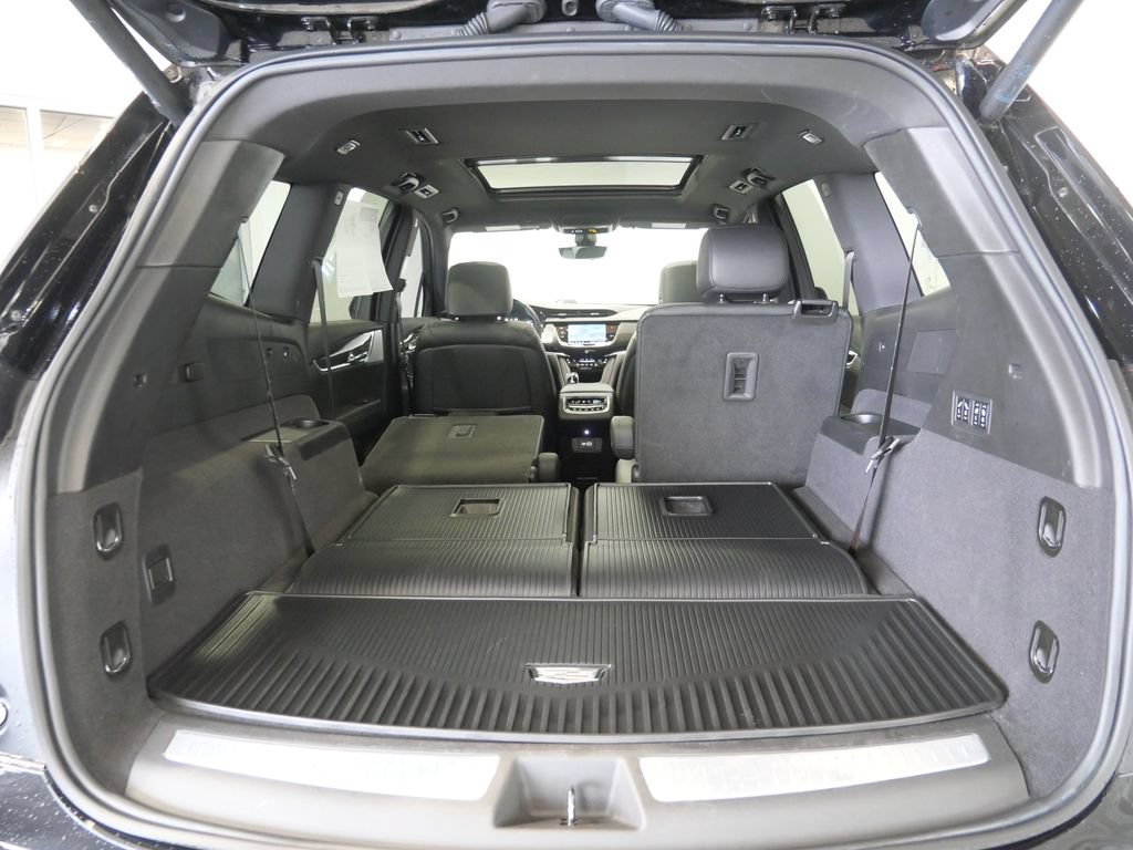 Used 2023 Cadillac XT6 Sport w/ LPO, ONYX Package AWD/4WD image 29