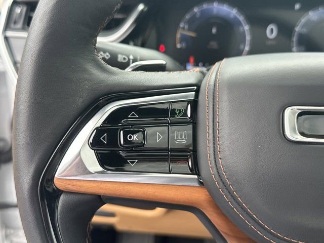 Used 2024 Jeep Grand Cherokee L Summit image 32
