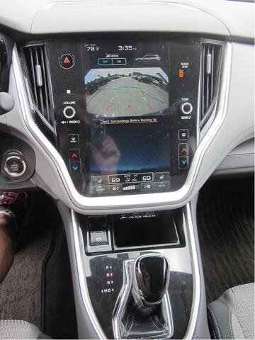Used 2023 Subaru Outback Premium AWD/4WD image 16