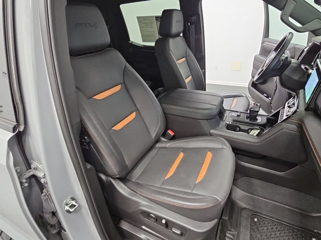 Certified 2025 GMC Sierra 1500 AT4 w/ AT4 Premium Package AWD/4WD image 43