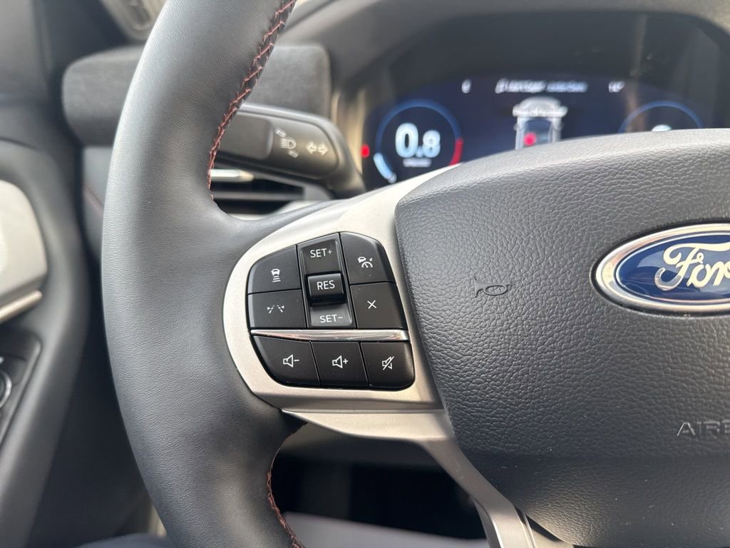 New 2026 Ford Explorer Active w/ Active Comfort Package image 18