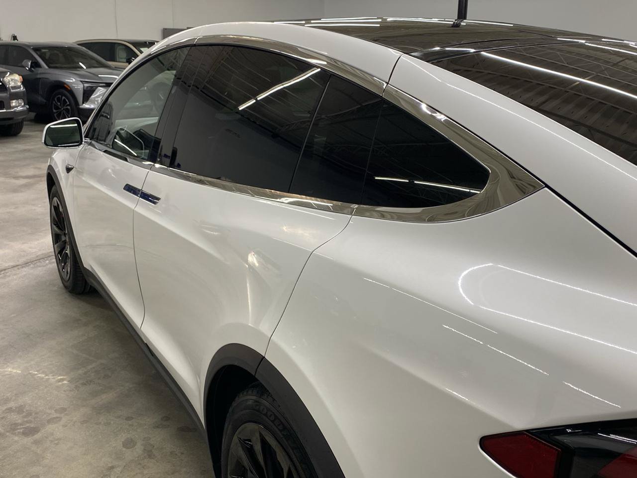 Used 2018 Tesla Model X 75D AWD/4WD image 11