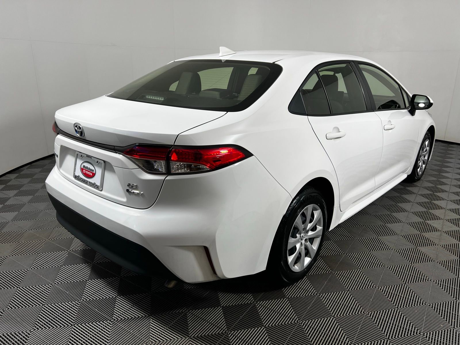 Certified 2025 Toyota Corolla LE image 5
