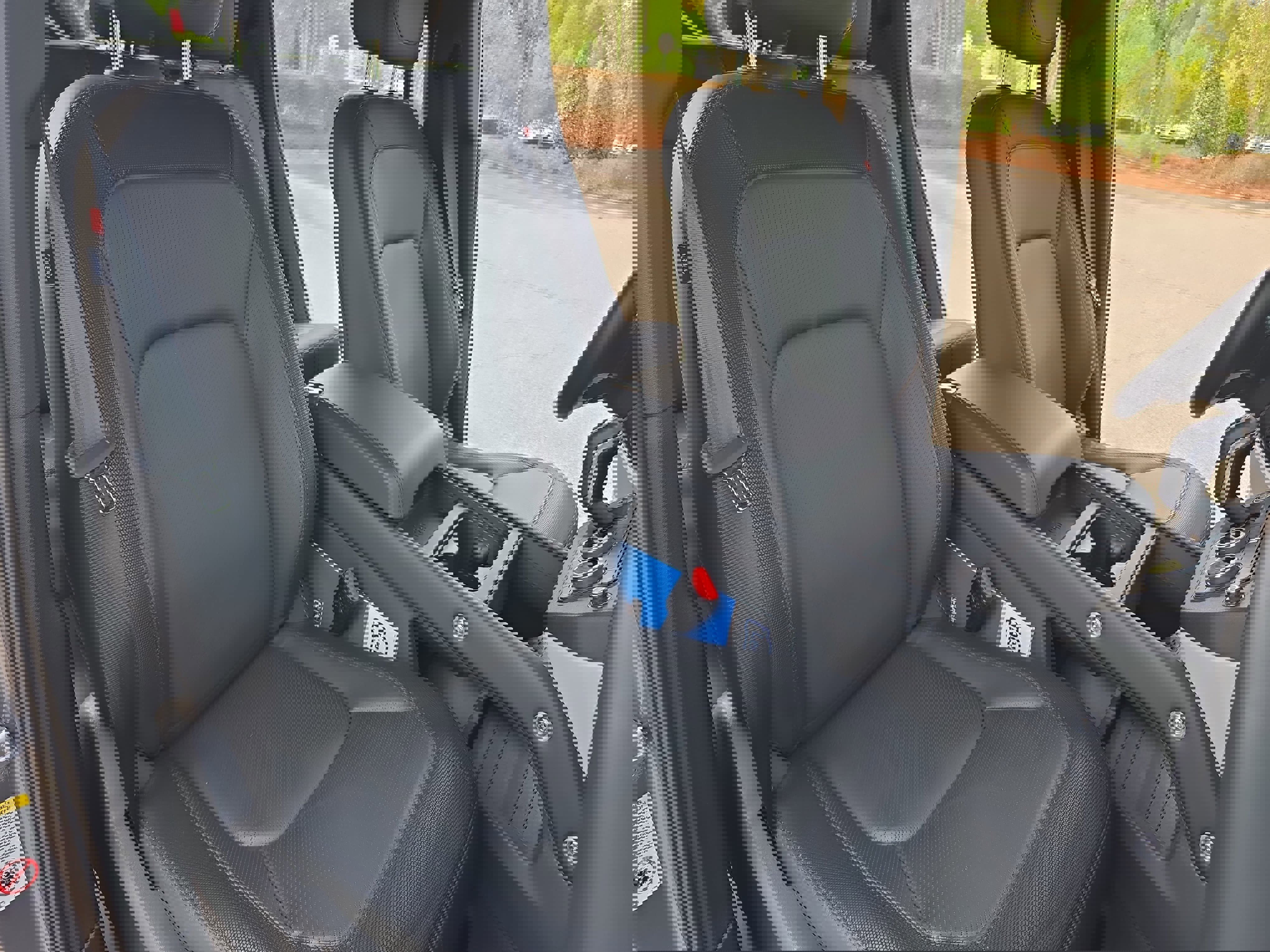 Certified 2024 Land Rover Defender 110 X-Dynamic SE image 10