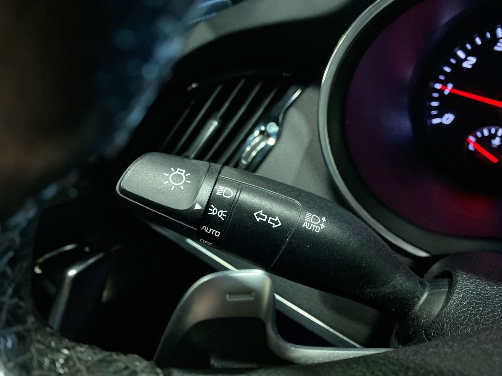 Used 2023 Kia Stinger GT-Line w/ Sun & Sound Package image 17