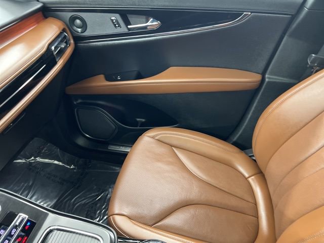 Certified 2023 Lincoln Nautilus Reserve w/ Equipment Group 201A image 20