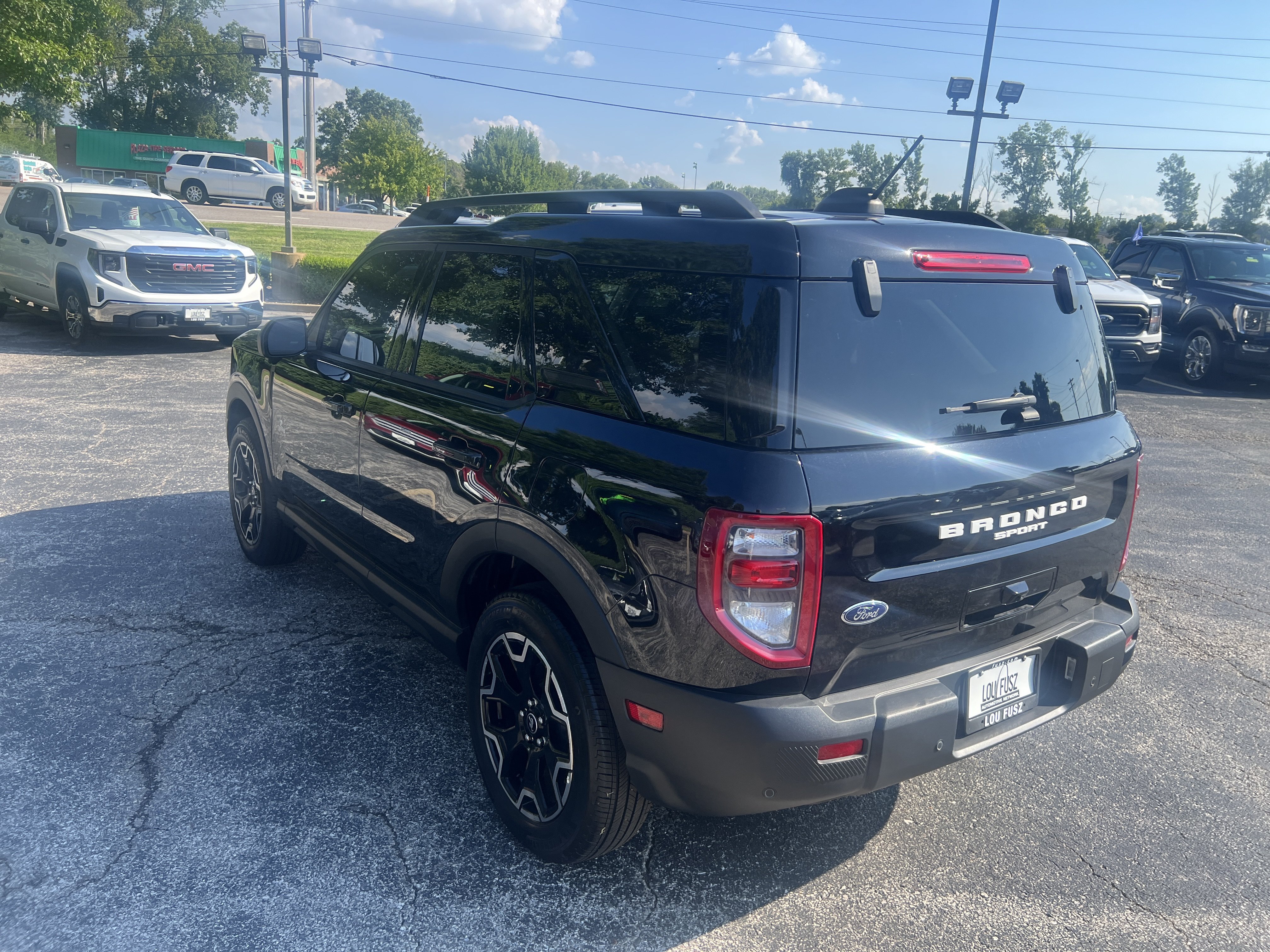 Certified 2025 Ford Bronco Sport Outer Banks w/ Outer Banks Tech Package+ AWD/4WD image 5