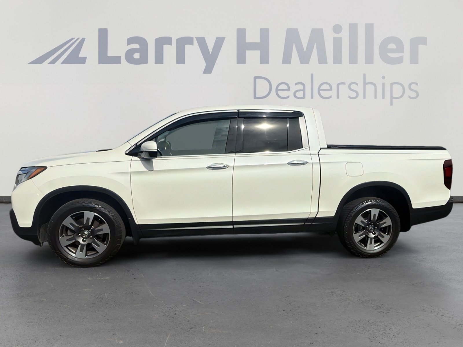Used 2019 Honda Ridgeline RTL-E image 2