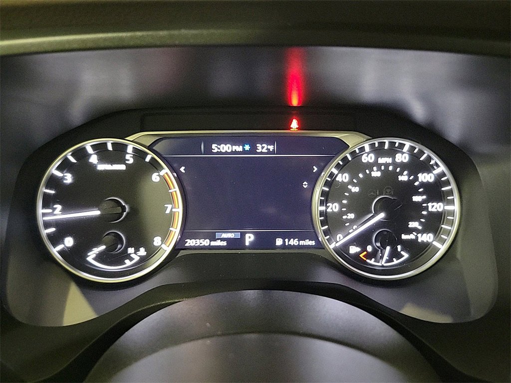 Used 2023 Nissan Rogue SV image 16