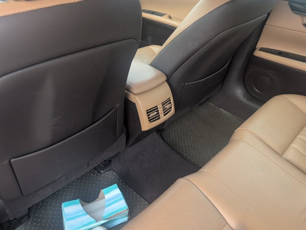 Used 2016 Lexus ES 350 w/ Luxury Package w/Wood Trim FWD image 19