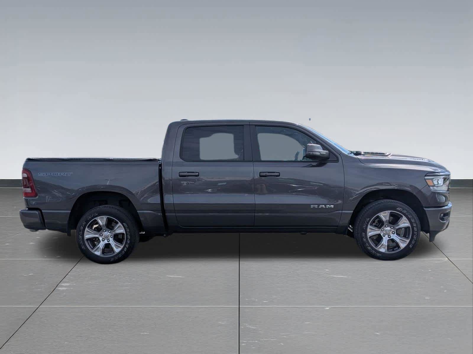 Used 2023 RAM 1500 Laramie AWD/4WD image 6