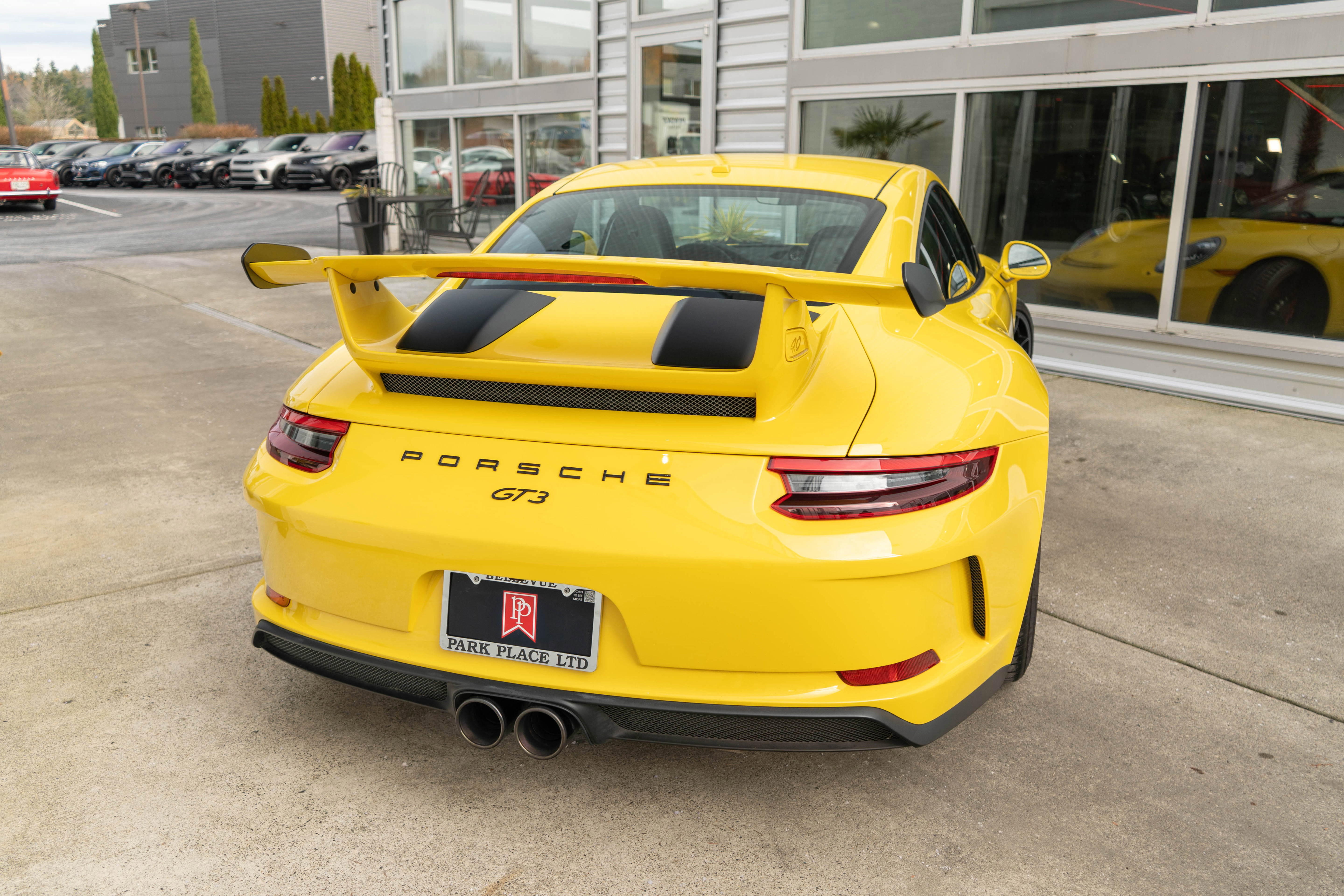 Used 2018 Porsche 911 GT3 w/ Sport Chrono Package RWD image 7