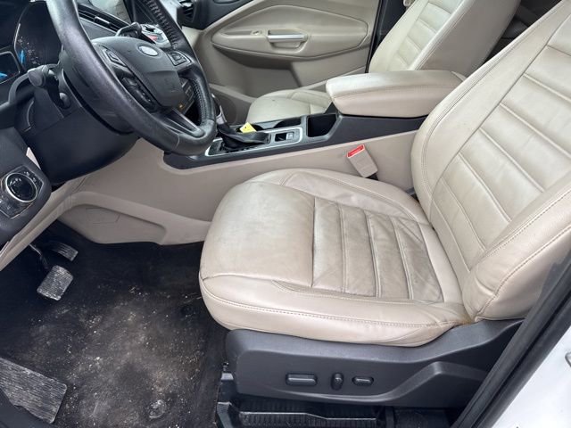 Used 2017 Ford Escape Titanium AWD/4WD image 16