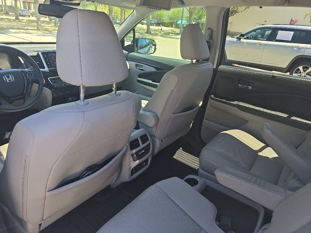 Used 2018 Honda Pilot Elite image 26